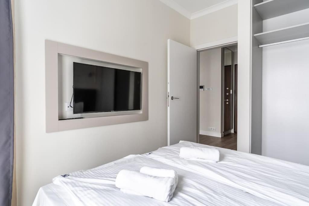 Chic & Luxury Apartment By Mennica Residence วอร์ซอ ภายนอก รูปภาพ